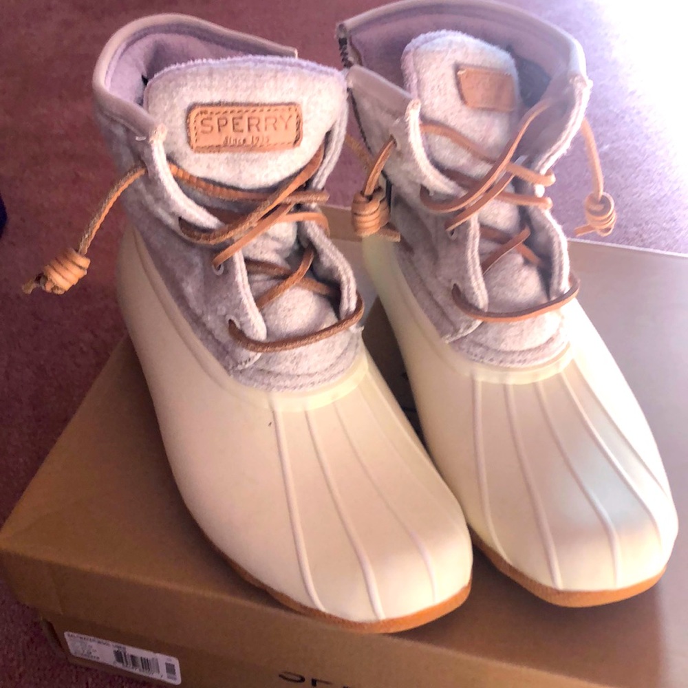 Sperry duck boots